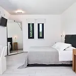 The Designer's - Member Of Spiritual Living Corfu Villa