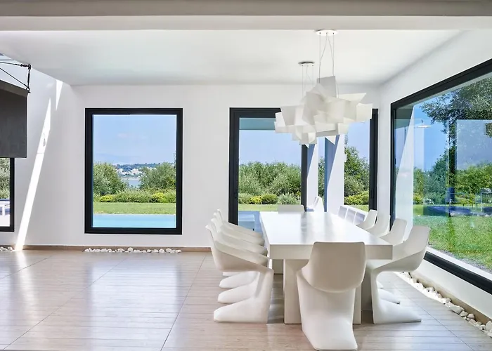 The Designer'S Villa - Member Of Spiritual Living Corfu Villa